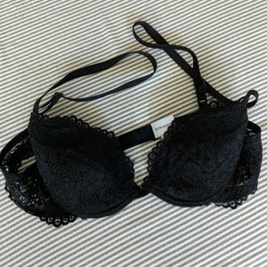 Black lace bra